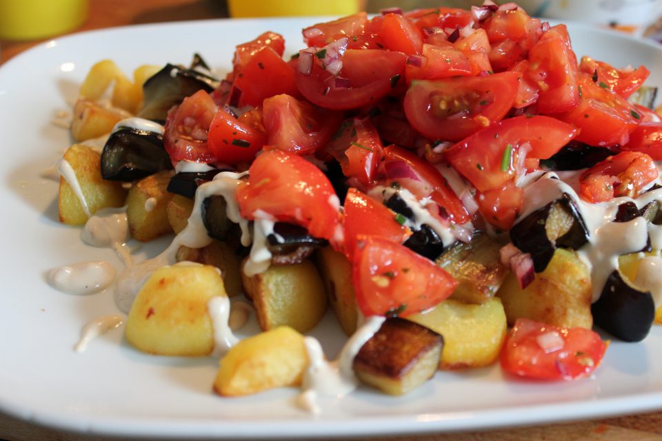 Aubergine – Kartoffel – Tomate – Tahin – heideblitz